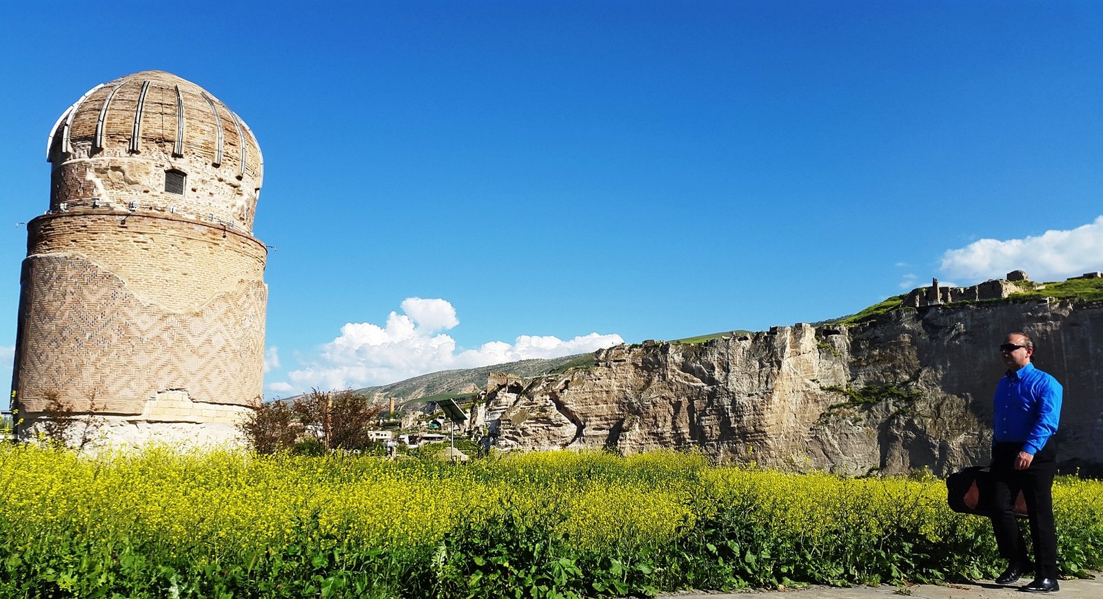 Zeynel Bey's Tomb in Hasankeyf, dating from 1473, has since been lifted and carried away!
